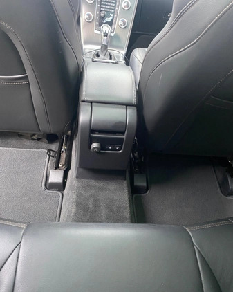 Volvo XC 60 cena 95000 przebieg: 190000, rok produkcji 2016 z Dąbie małe 352